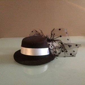 Mini Hat With Veil & Feather Hair Accessories